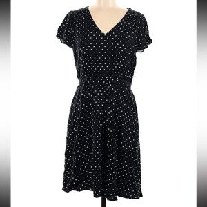 Old Navy midi polka dot print waist defined v-neck dress